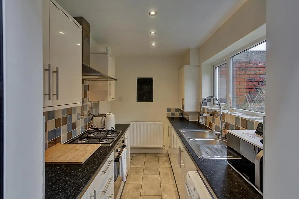 Love Street Cottage Chester 0*,  United Kingdom